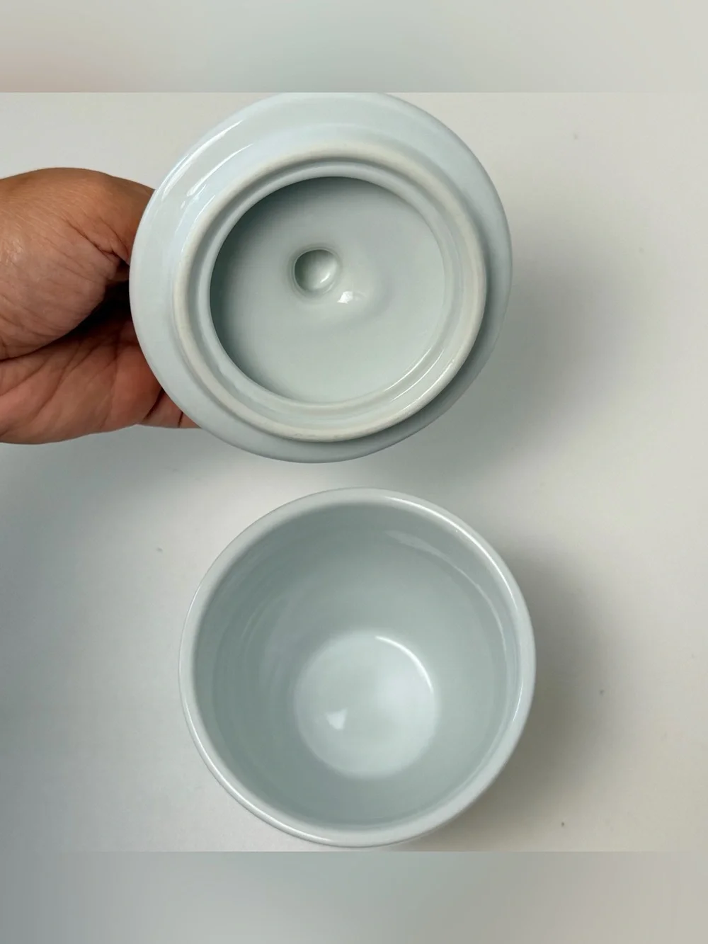 Pottery Barn covered Sugar Bowl Great White Lidded Large Durable Ceramic